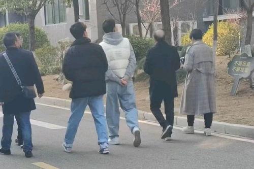 吃瓜事件网红腹肌,吃瓜事件背后的健身传奇 第2张 吃瓜事件网红腹肌,吃瓜事件背后的健身传奇 第2张