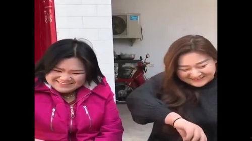 闺女爆料妈妈恶毒视频,视频引发网友热议